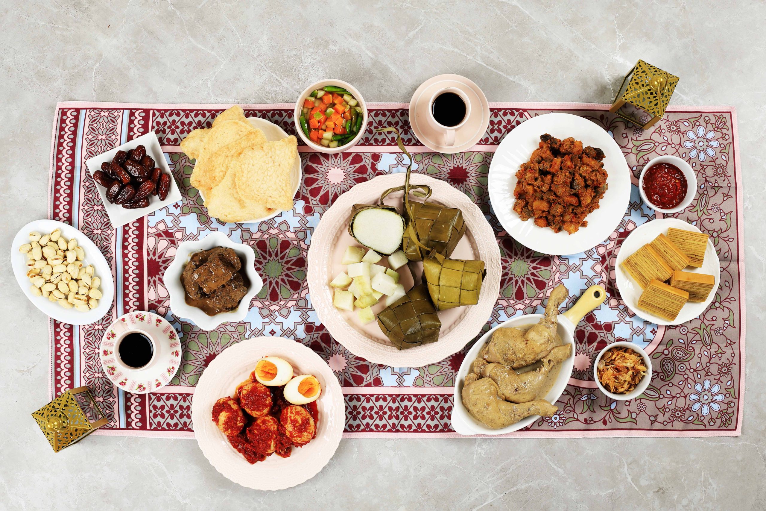 makanan dan minuman saat lebaran yang mengandung kolesterol dan gula tinggi