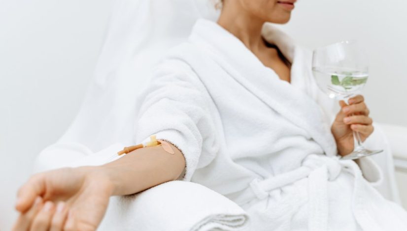 NAD+ Drips: Tingkatkan Energi & Perlambat Penuaan Sel lavalen medica