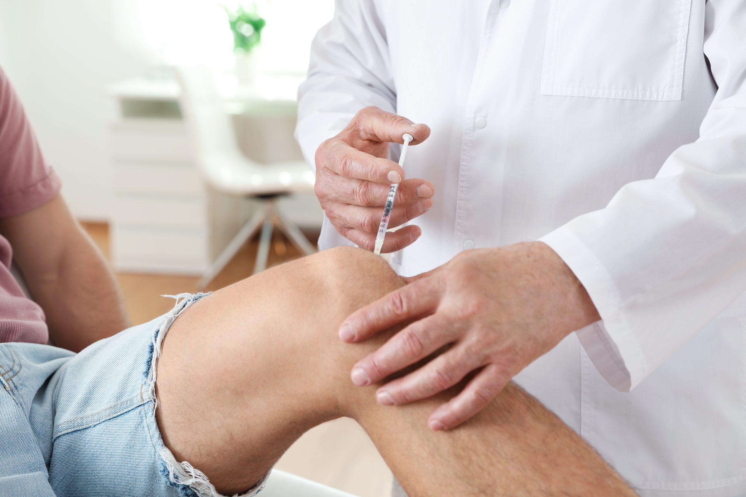 treatment healthy knee injection di klinik injeksi lutut lavalen medica