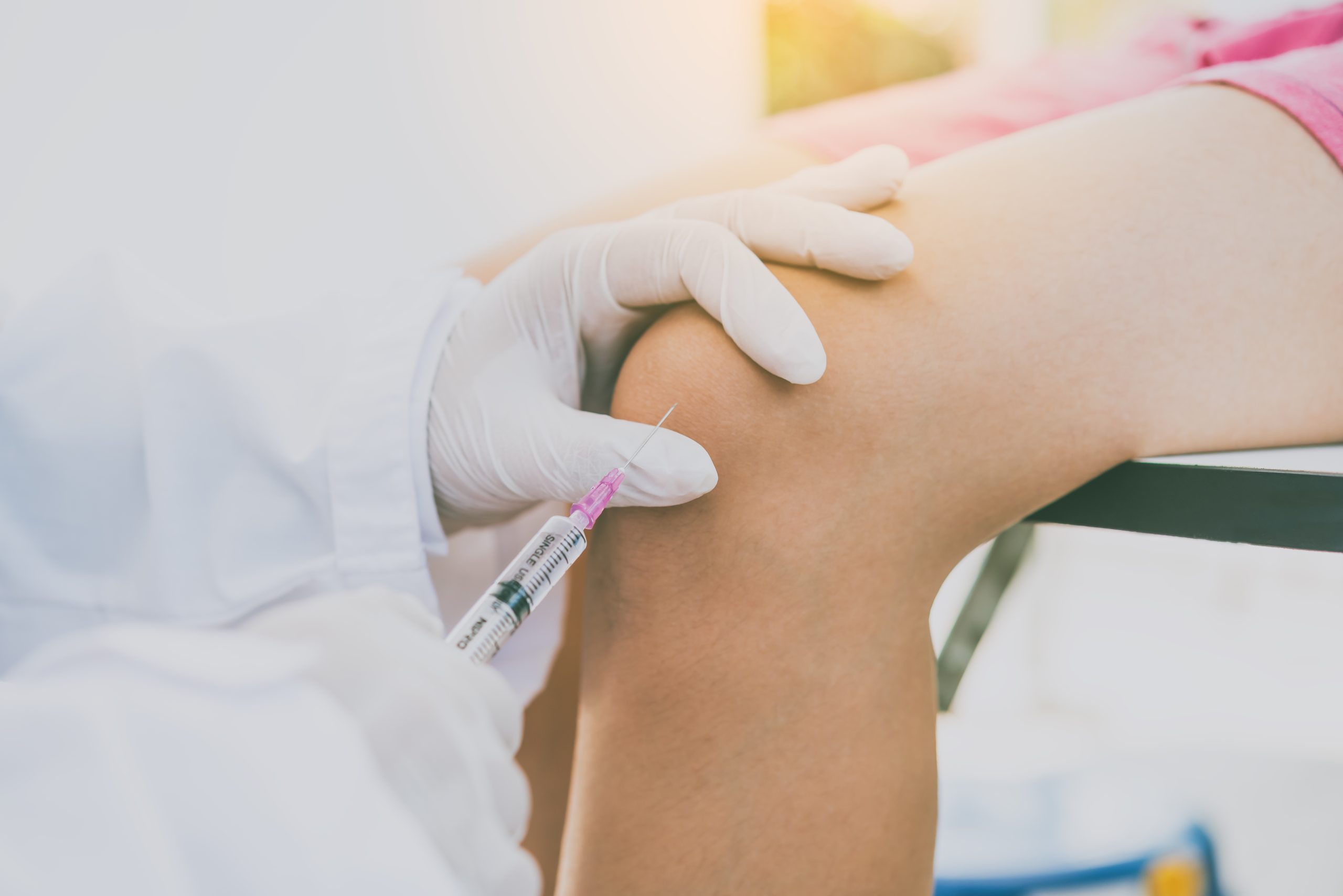 terapi injeksi lutut di lavalen medica